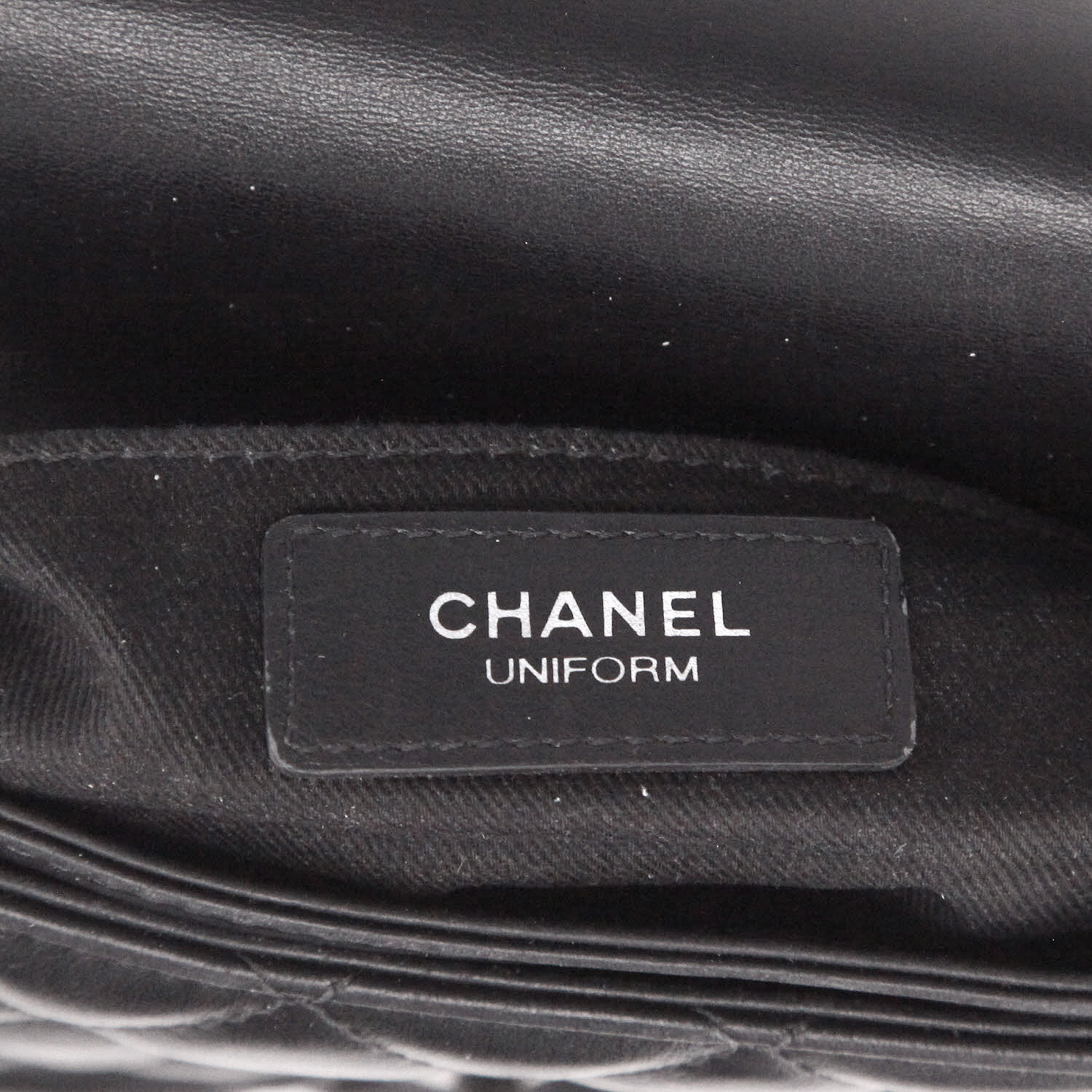 Chanel  Pochette ceinture clutch-belt  in black quilted leather - Detail D2