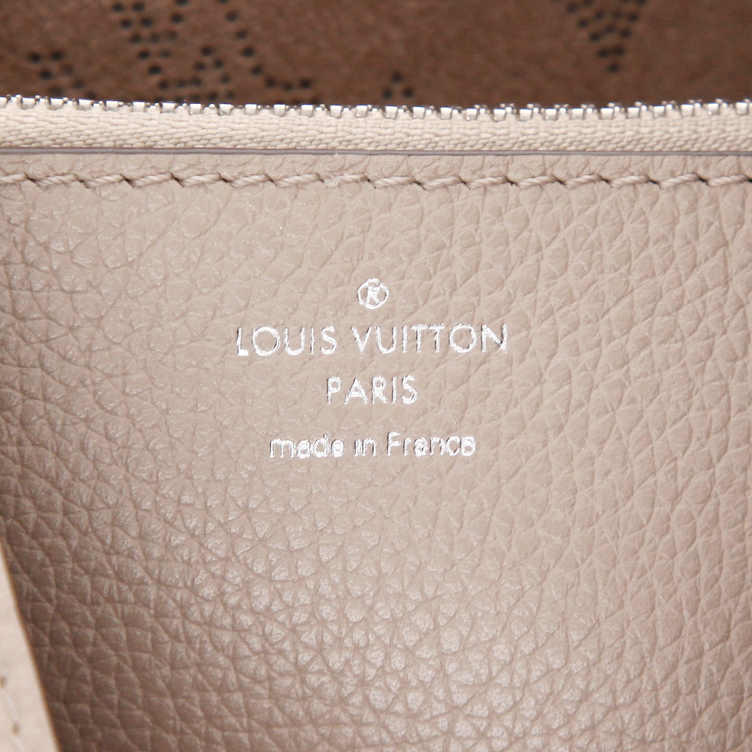 Borsa a tracolla Louis Vuitton  Muria in pelle Mahina beige - Detail D2