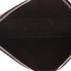 Bolso de mano Louis Vuitton  Pochette accessoires en cuero Epi negro - Detail D3 thumbnail