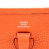 Sac bandoulière Hermès  Evelyne en cuir taurillon clémence orange - Detail D2 thumbnail