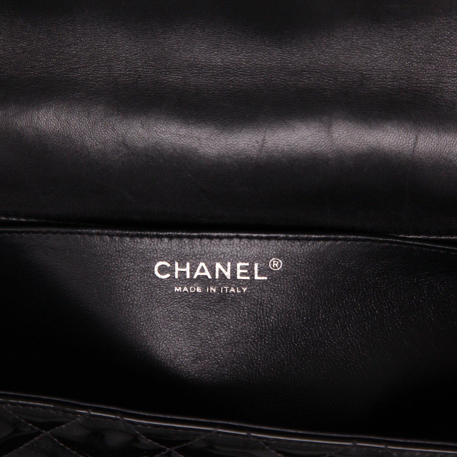 Borsa Chanel  Timeless Maxi Jumbo in pelle verniciata e foderata nera - Detail D2