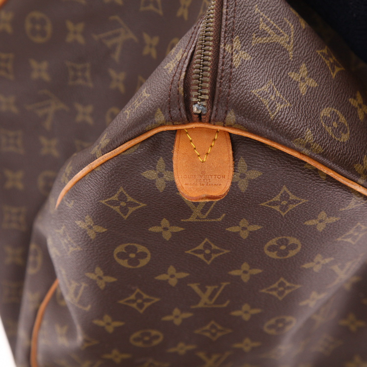 Sac de voyage Louis Vuitton  Keepall 60 en toile monogram marron et cuir naturel - Detail D6