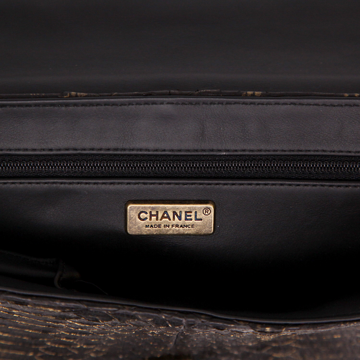 Sac à main Chanel   en python bronze - Detail D2