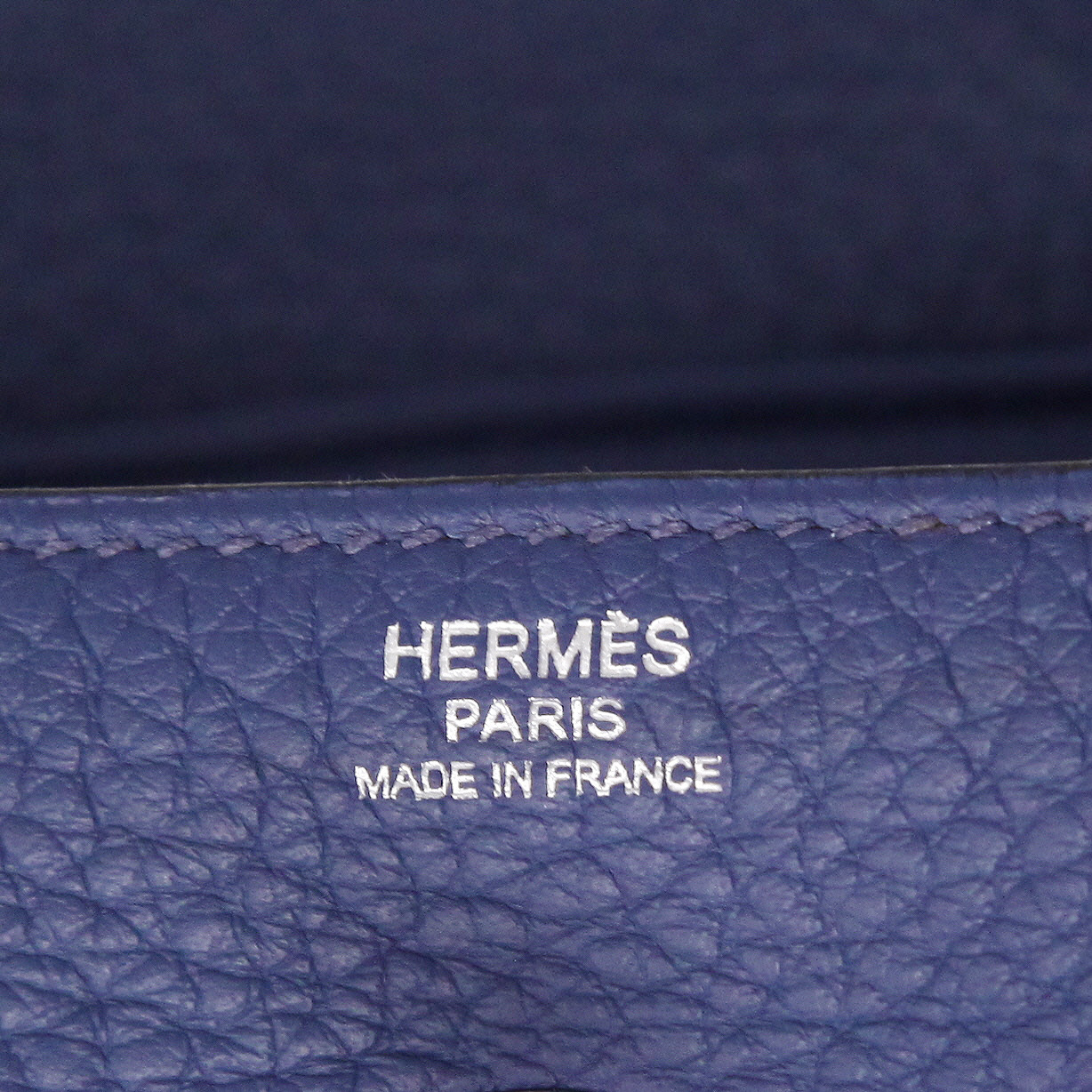 Hermès  Lindy 30 cm handbag  in Lavande blue togo leather - Detail D2