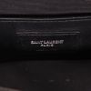 Bolso bandolera Saint Laurent  Enveloppe en cuero granulado acolchado gris antracita - Detail D2 thumbnail