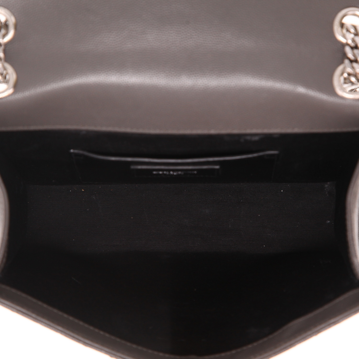 Sac bandoulière Saint Laurent  Enveloppe en cuir grainé matelassé gris anthracite - Detail D3