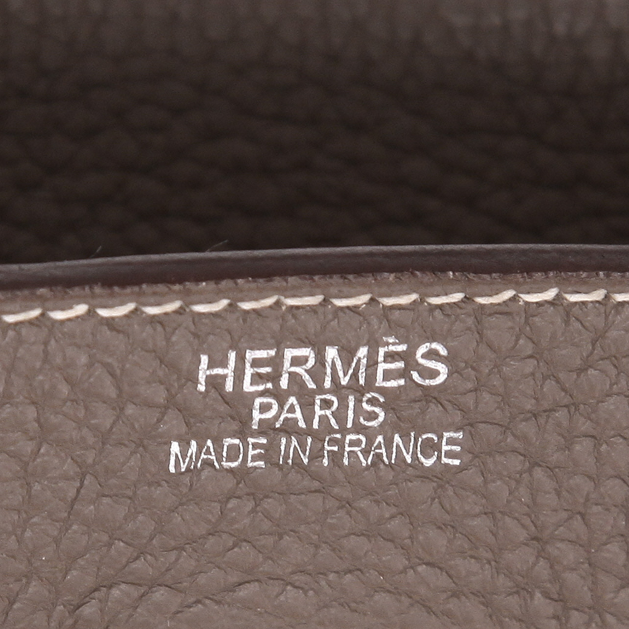 Hermès  Birkin 40 cm handbag  in etoupe togo leather - Detail D2