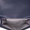 Sac bandoulière Chanel  Boy en cuir matelassé bleu - Detail D3 thumbnail