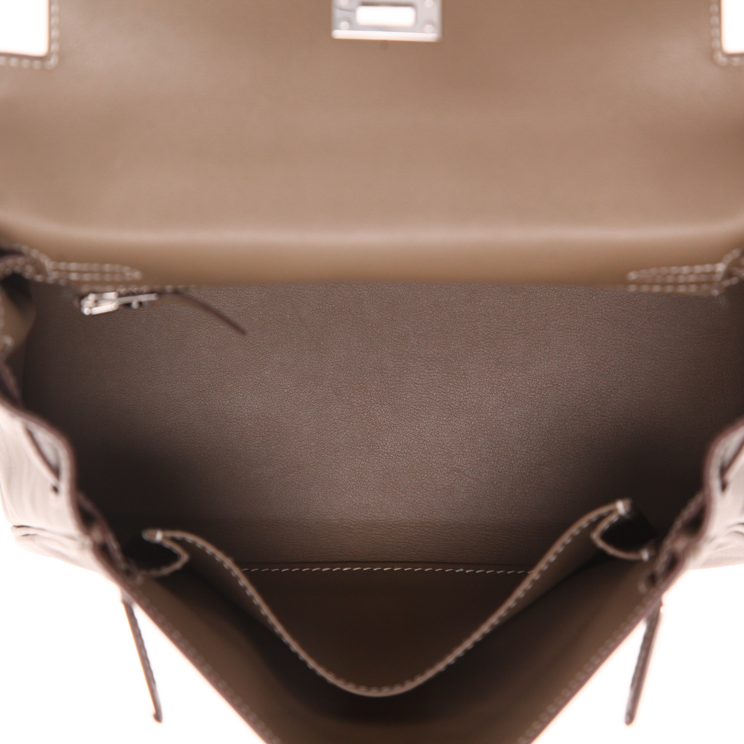 Bolso de mano Hermès  Kelly 25 cm en cuero swift marrón etoupe - Detail D3
