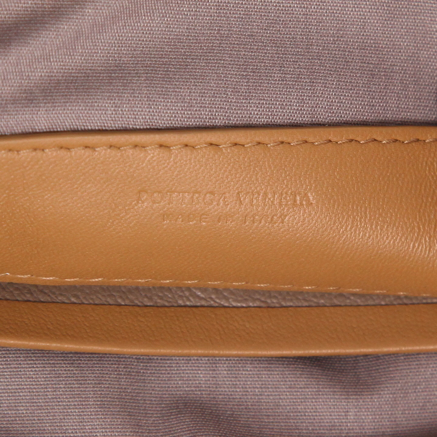 Pochette Bottega Veneta   en cuir intrecciato marron et rose - Detail D2