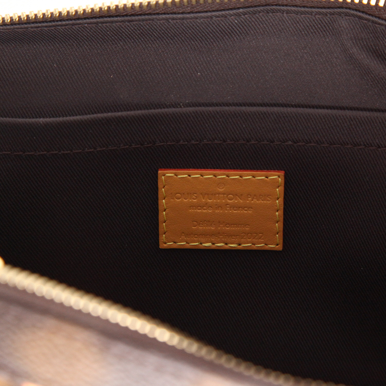 Louis Vuitton Soft Trunk shoulder bag by Virgil Abloh in blurry monogram canvas  and natural leather - Detail D2