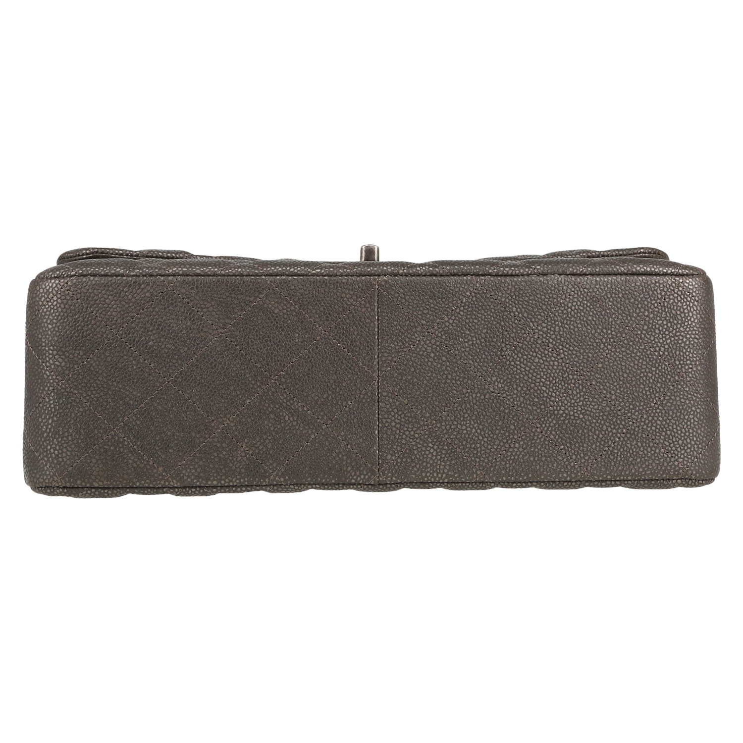 Chanel  Timeless Jumbo handbag  in grey quilted grained leather - Detail D1