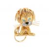 Broche época años 60 Van Cleef & Arpels Lion Ebouriffé modelo grande de oro amarillo, diamantes y esmeralda - 360 thumbnail