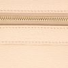 Bolso Cabás Celine  Vertical en cuero beige - Detail D2 thumbnail