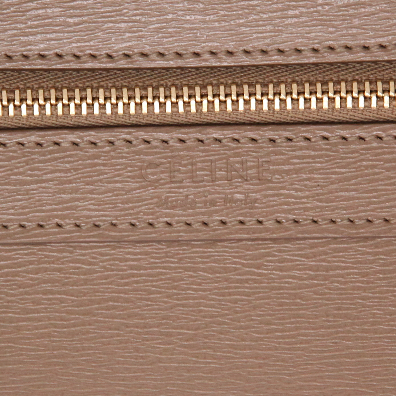 Sac à main Celine  Vertical en cuir grainé taupe - Detail D2