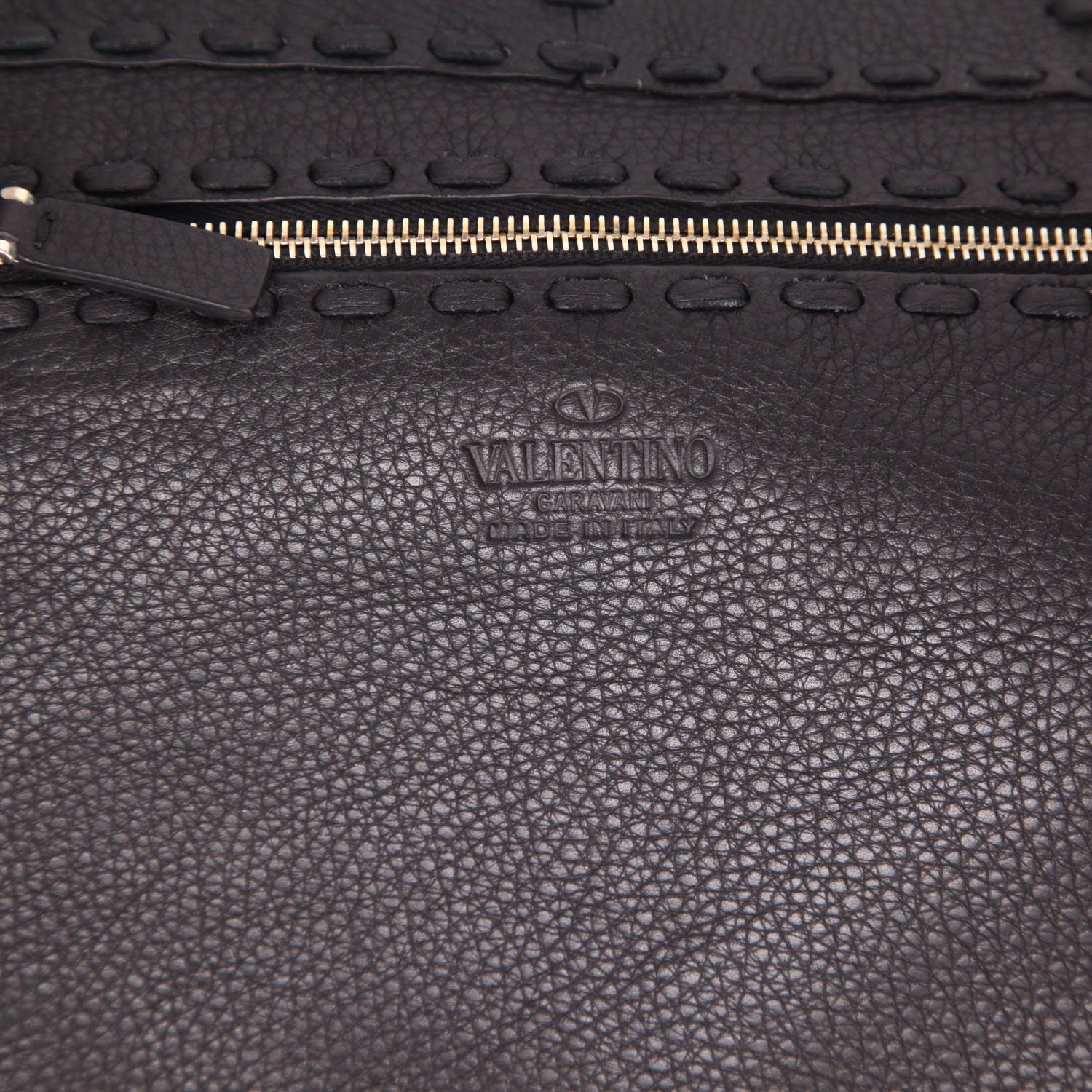 Shopping bag Valentino Garavani   in pelle nera - Detail D2