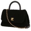 Borsa a tracolla Chanel  Coco Handle in pelliccia sintetica nera e pelle nera - 00pp thumbnail