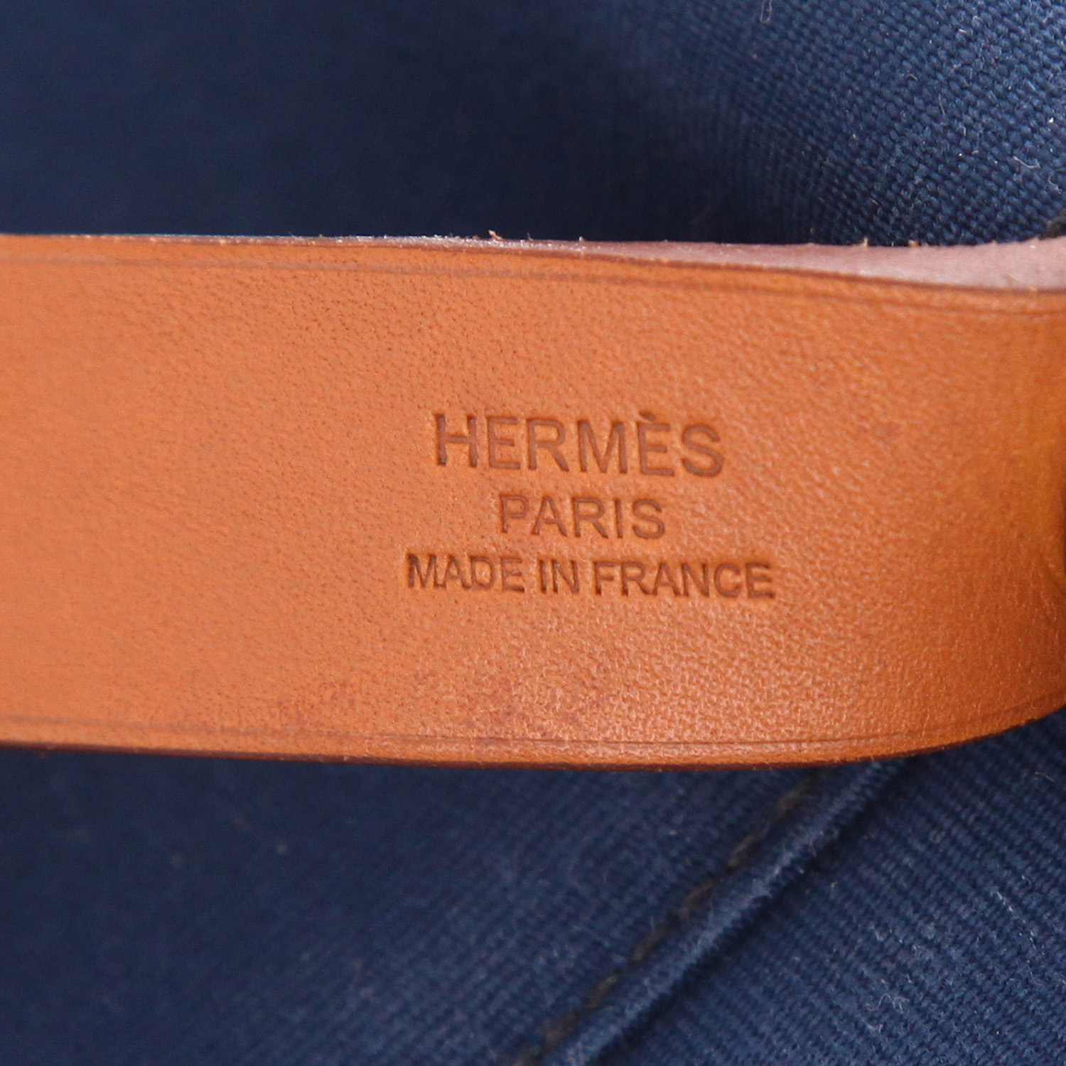 Hermès  Cabag shopping bag  in navy blue canvas  and Hunter cowhide - Detail D2