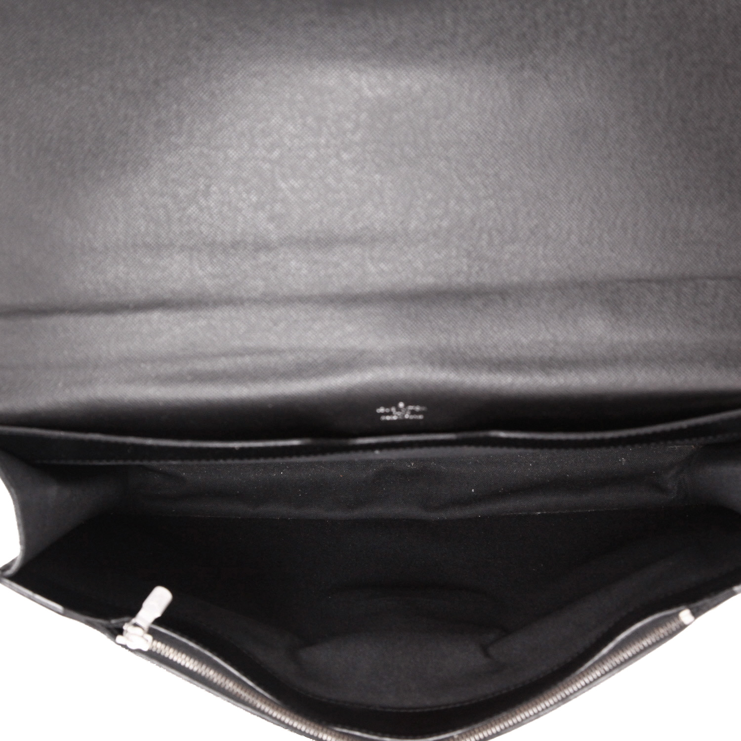 Louis Vuitton  Robusto briefcase  in black taiga leather - Detail D3