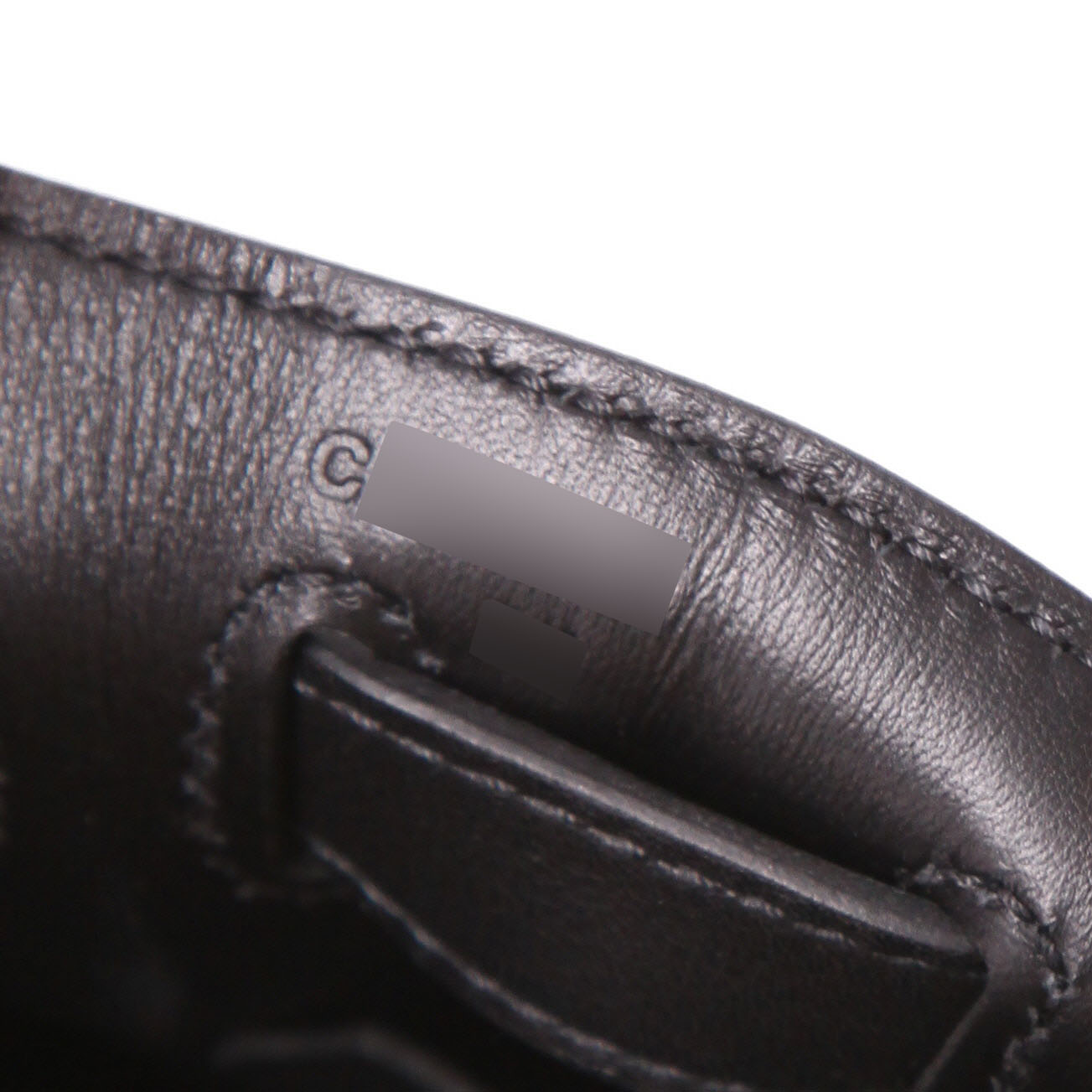 Bolso de mano Hermès  Kelly 32 cm en lona negra y color crema y cuero negro - Detail D4