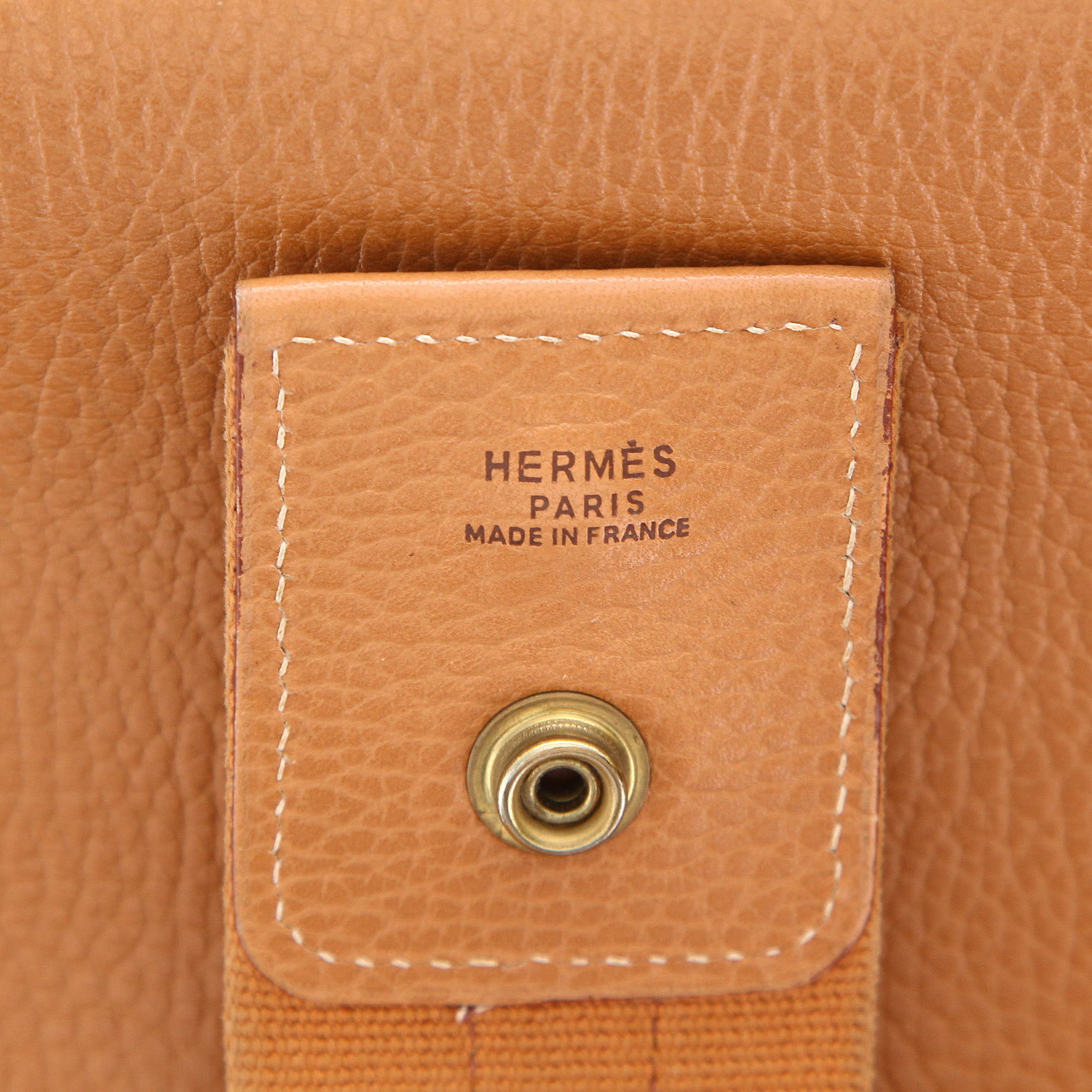 Hermès  Tsako shoulder bag  in gold Ardenne leather - Detail D2