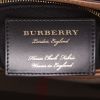Sac bandoulière Burberry   en cuir beige et toile Haymarket beige - Detail D2 thumbnail