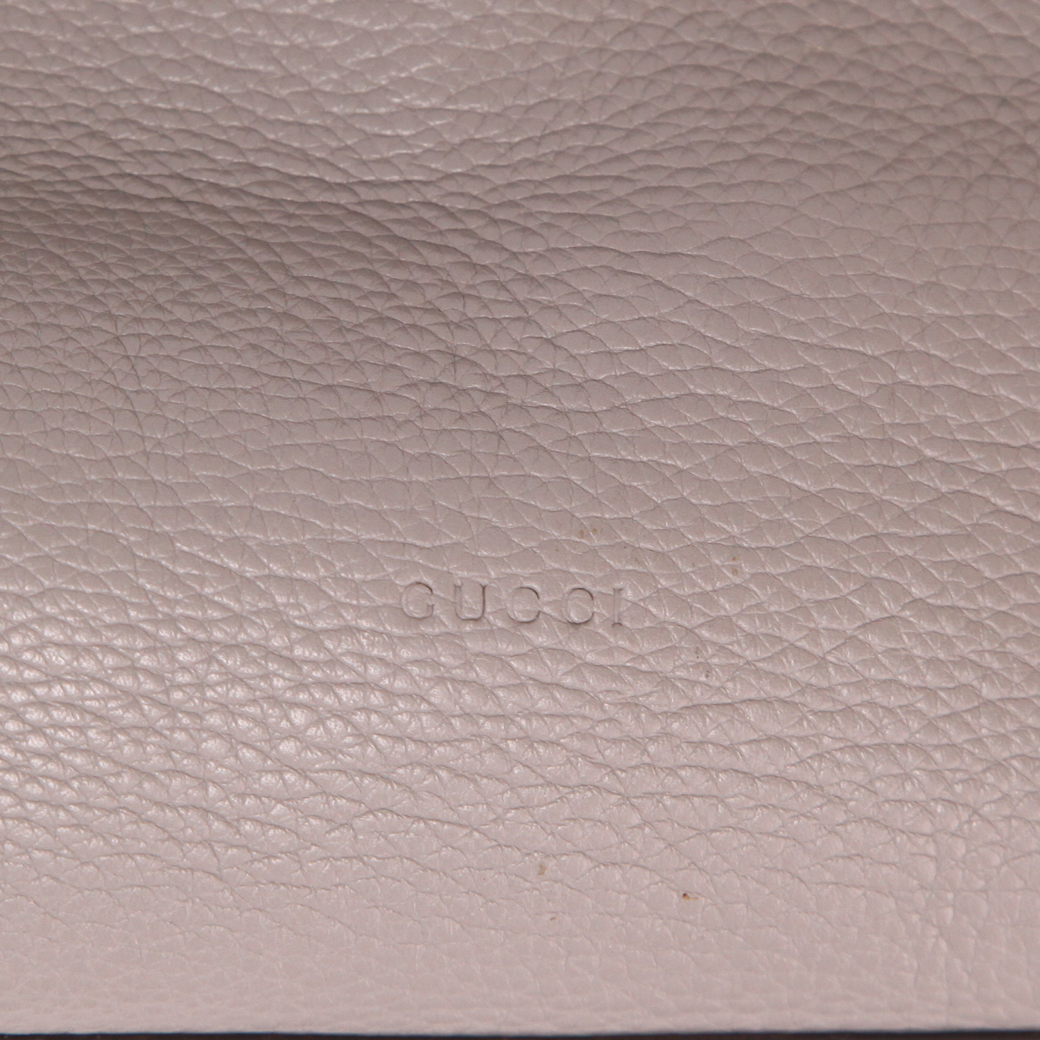 Bolso de mano Gucci  Bamboo en cuero granulado gris y bambú - Detail D2