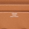 Borsa a tracolla Hermès  Constance Long To Go in pelle Epsom gold - Detail D2 thumbnail
