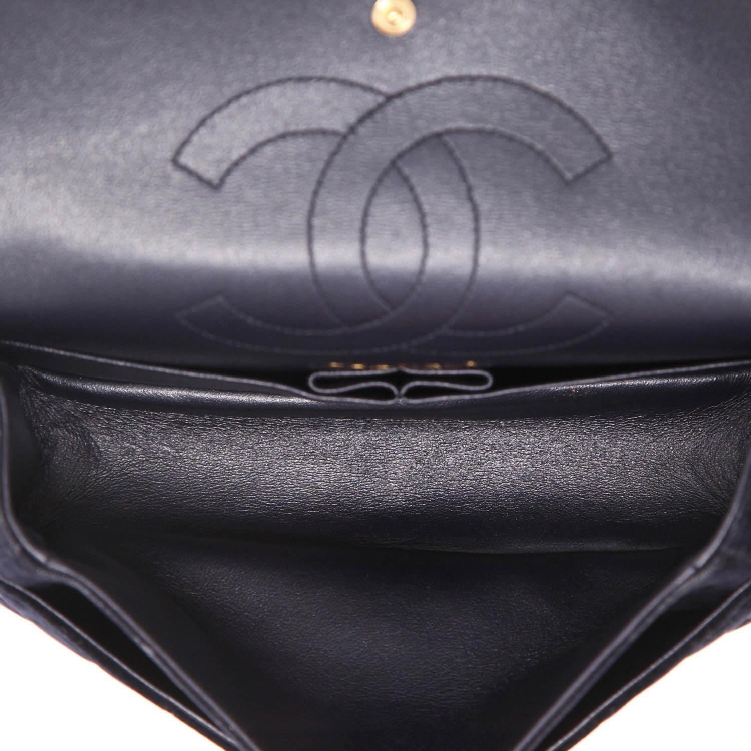 Chanel  Chanel 2.55 shoulder bag  in navy blue and brown velvet - Detail D3