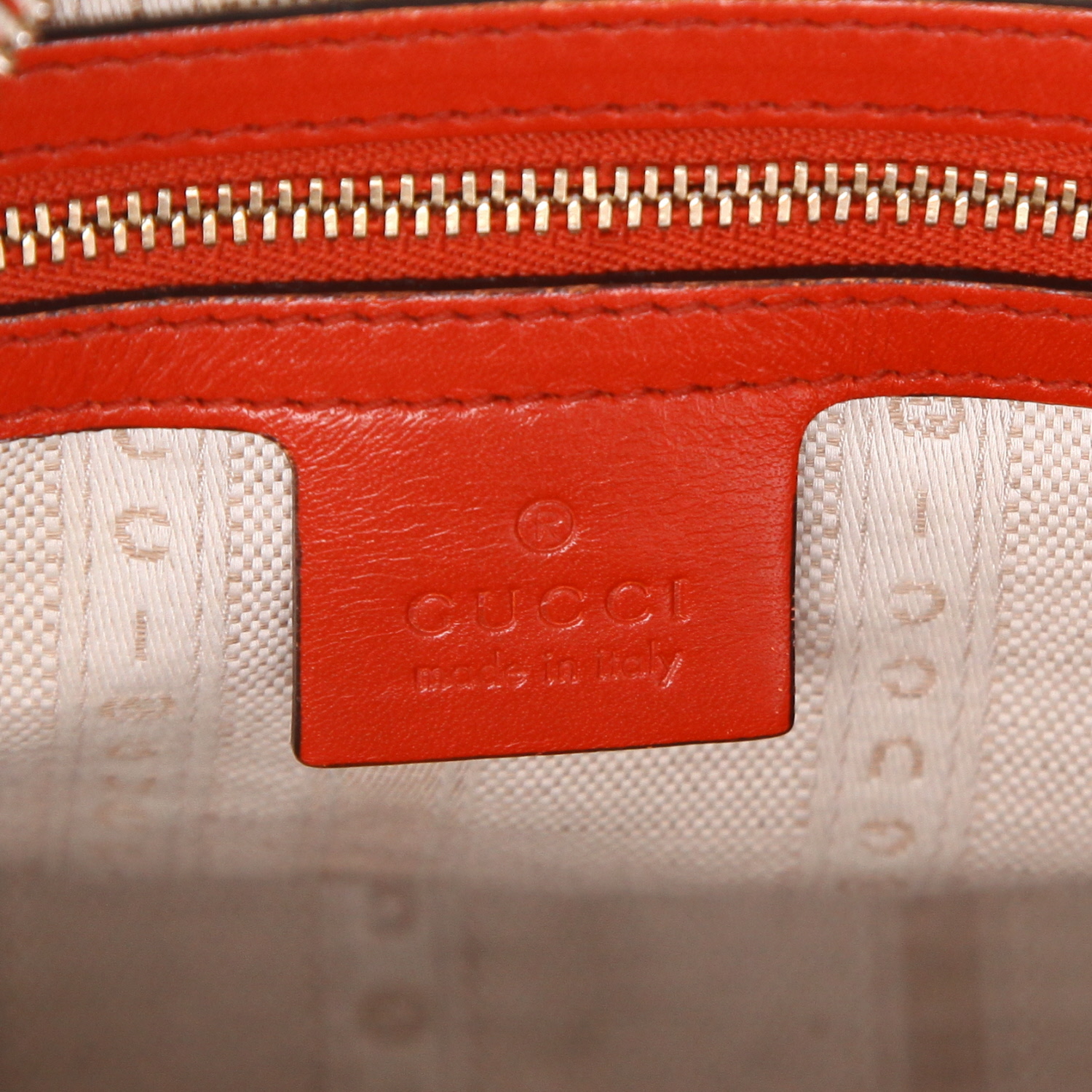Bolso de mano Gucci  Bright Diamante en cuero Monogram rojo - Detail D2