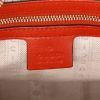 Bolso de mano Gucci  Bright Diamante en cuero Monogram rojo - Detail D2 thumbnail