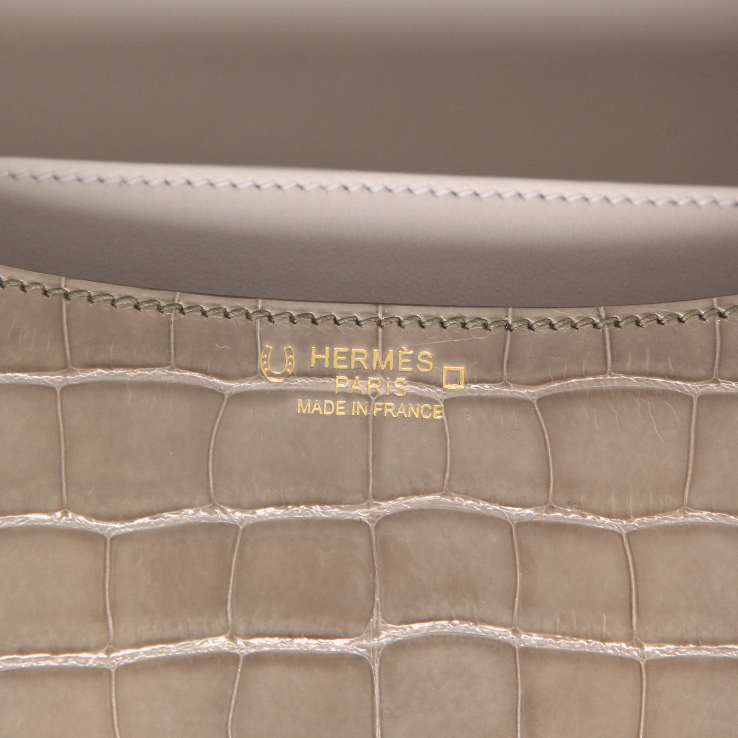 Borsa Hermès  Constance in alligatore grigio - Detail D2