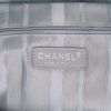 Chanel   shopping bag  in  leather - Detail D2 thumbnail