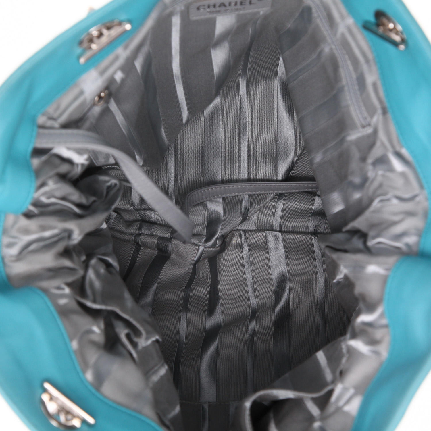 Sac cabas Chanel   en cuir - Detail D3