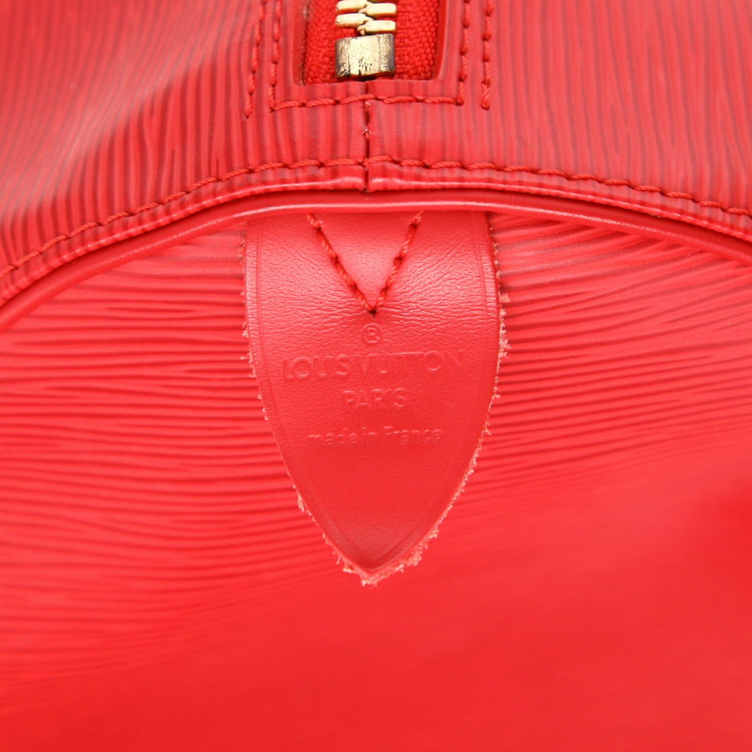 Sac de voyage Louis Vuitton Keepall 55 en cuir épi rouge - Detail D6