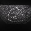 Coffret Louis Vuitton X Yayoi Kusama contenant un sac Capucines, un parfum "Attrape-rêves", un collier, un foulard et un portefeuille. - Detail D2 thumbnail
