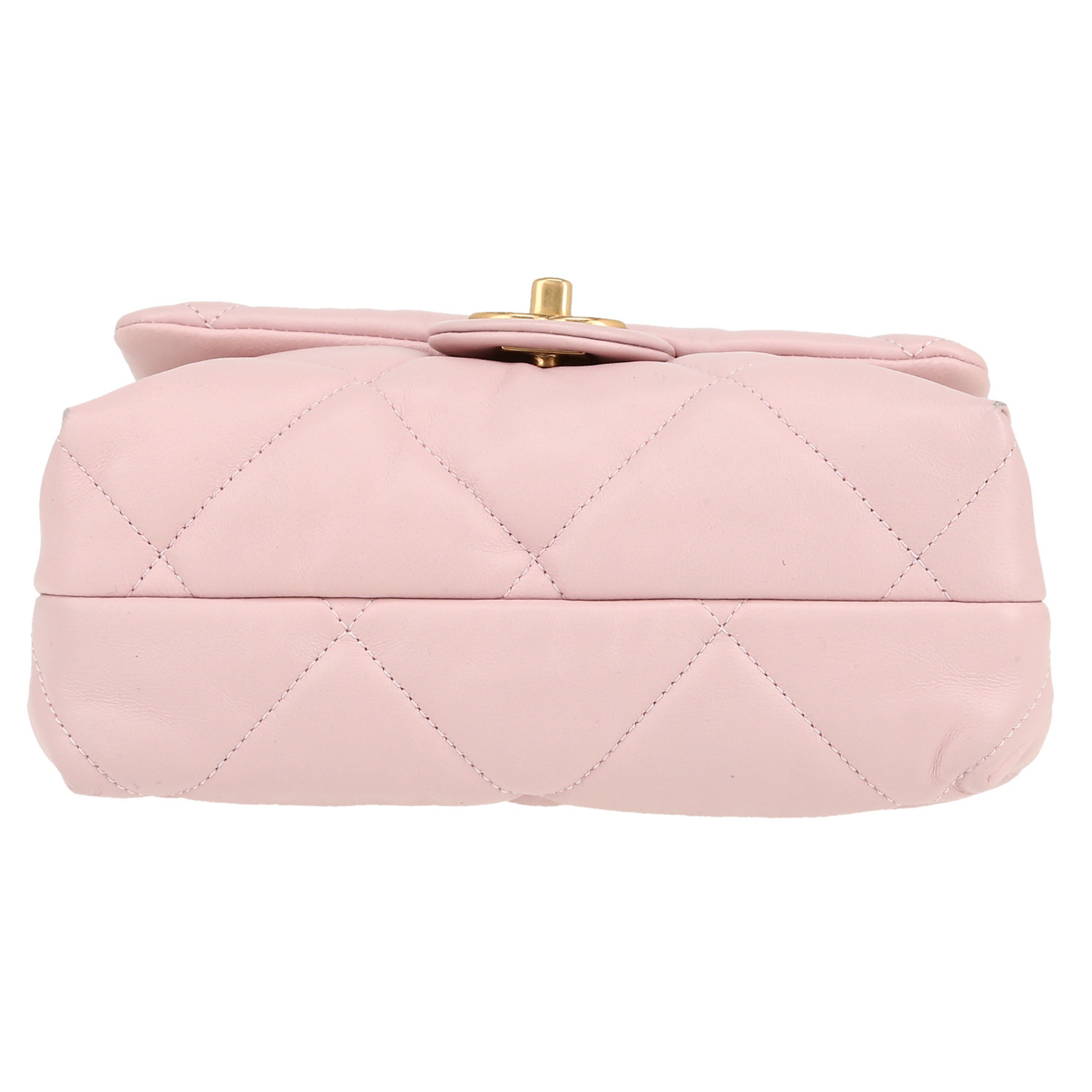 Sac bandoulière Chanel   en cuir matelassé rose - Detail D1