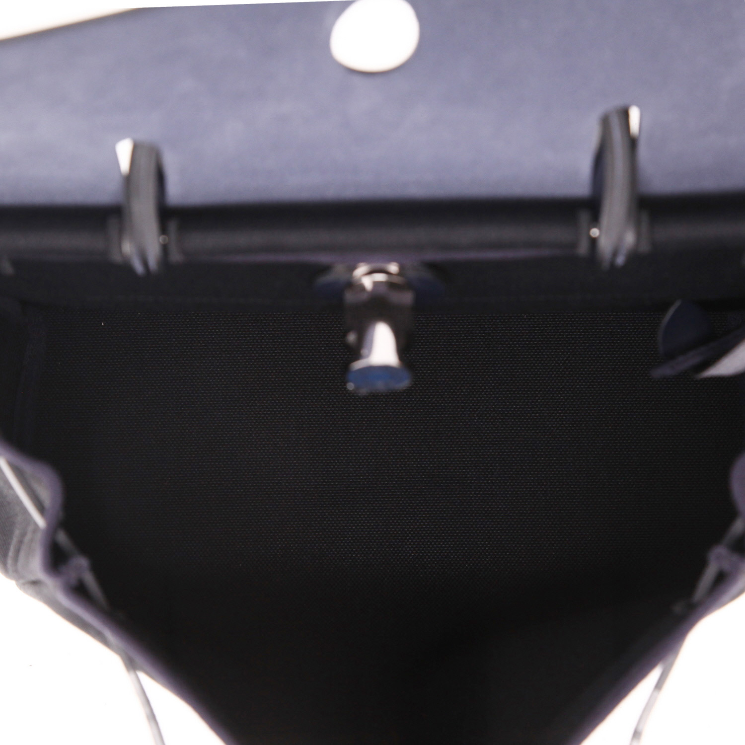 Borsa da spalla o a mano Hermès  Herbag in tela nera e pelle blu marino - Detail D3