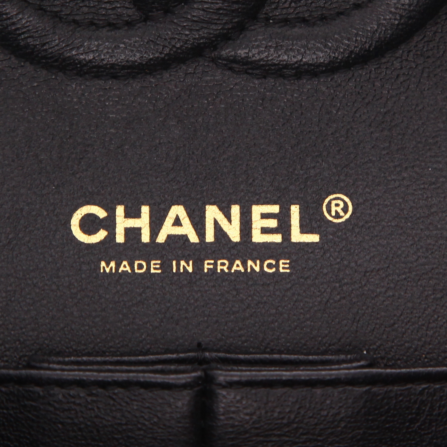 Chanel  Timeless Classic handbag  in black quilted leather - Detail D2