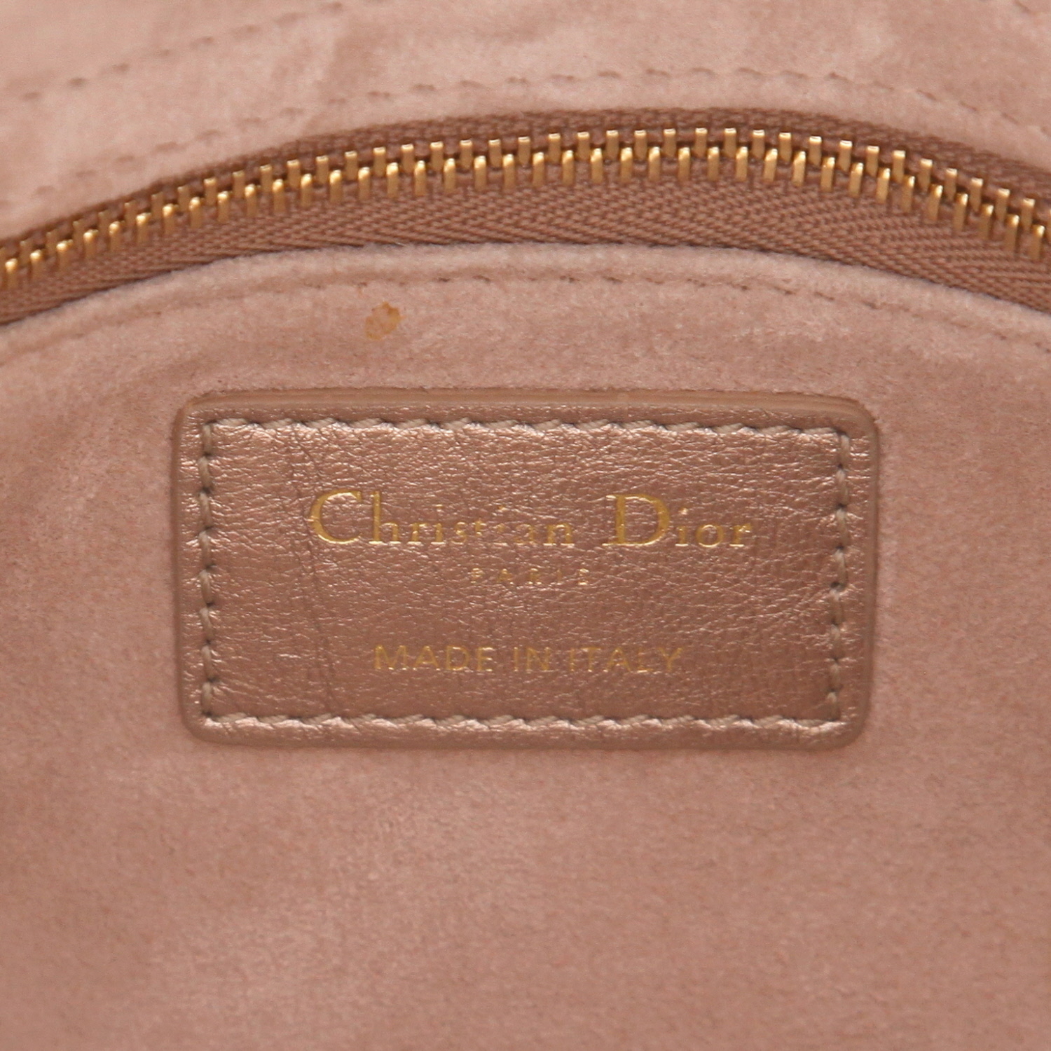 Sac à main Dior  My ABCDIOR en cuir irisé matelassé rose - Detail D2