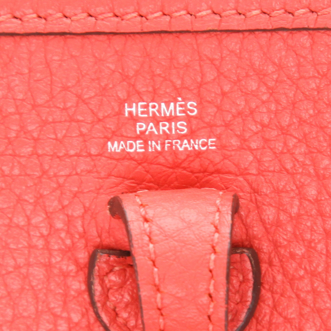 Hermès  Mini Evelyne shoulder bag  in Rouge Bougainvillier leather taurillon clémence - Detail D2