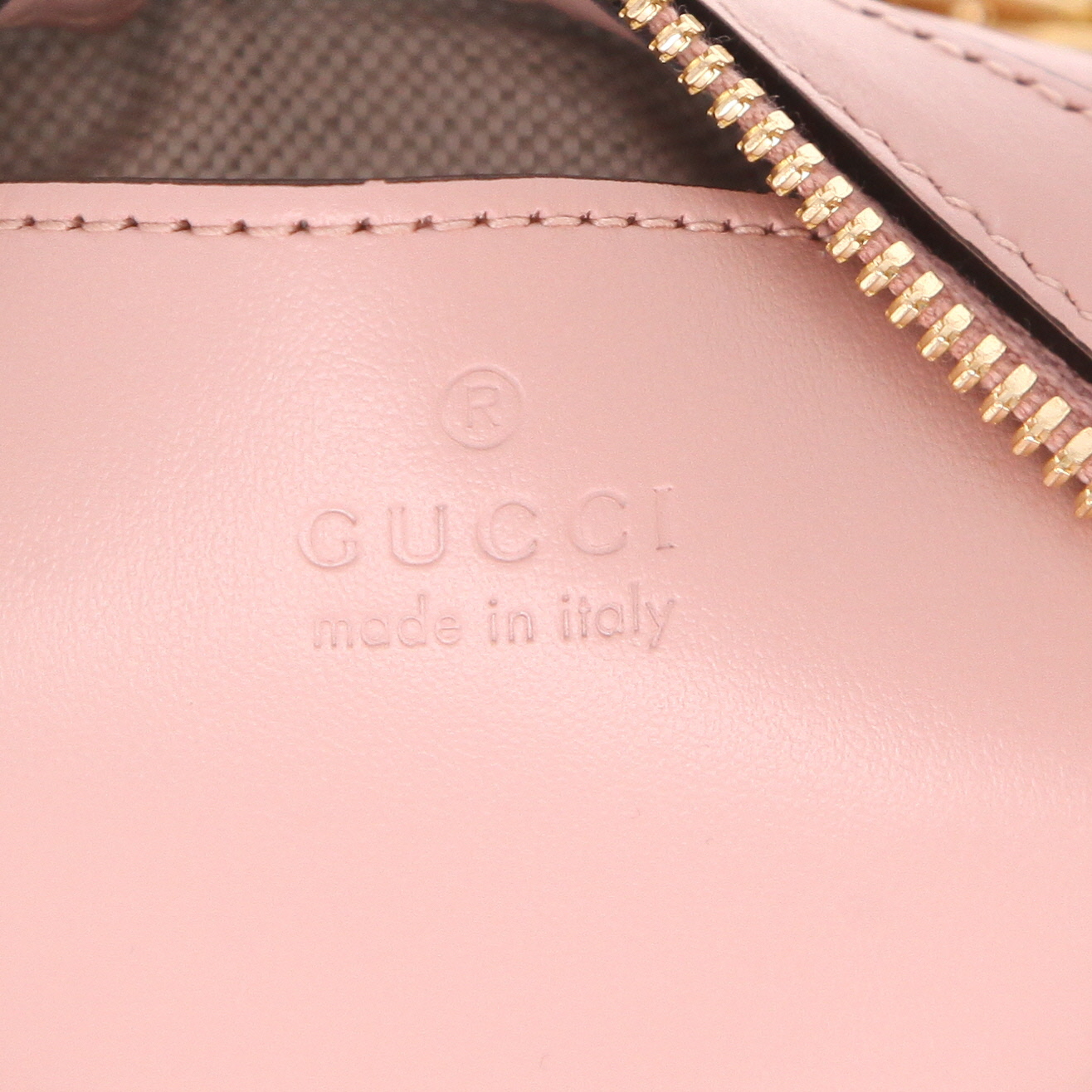 Borsa a tracolla Gucci  Mini sac GG in pelle trapuntata rosa - Detail D2