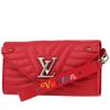 Billetera Louis Vuitton  New Wave en cuero acolchado rojo - 00pp thumbnail