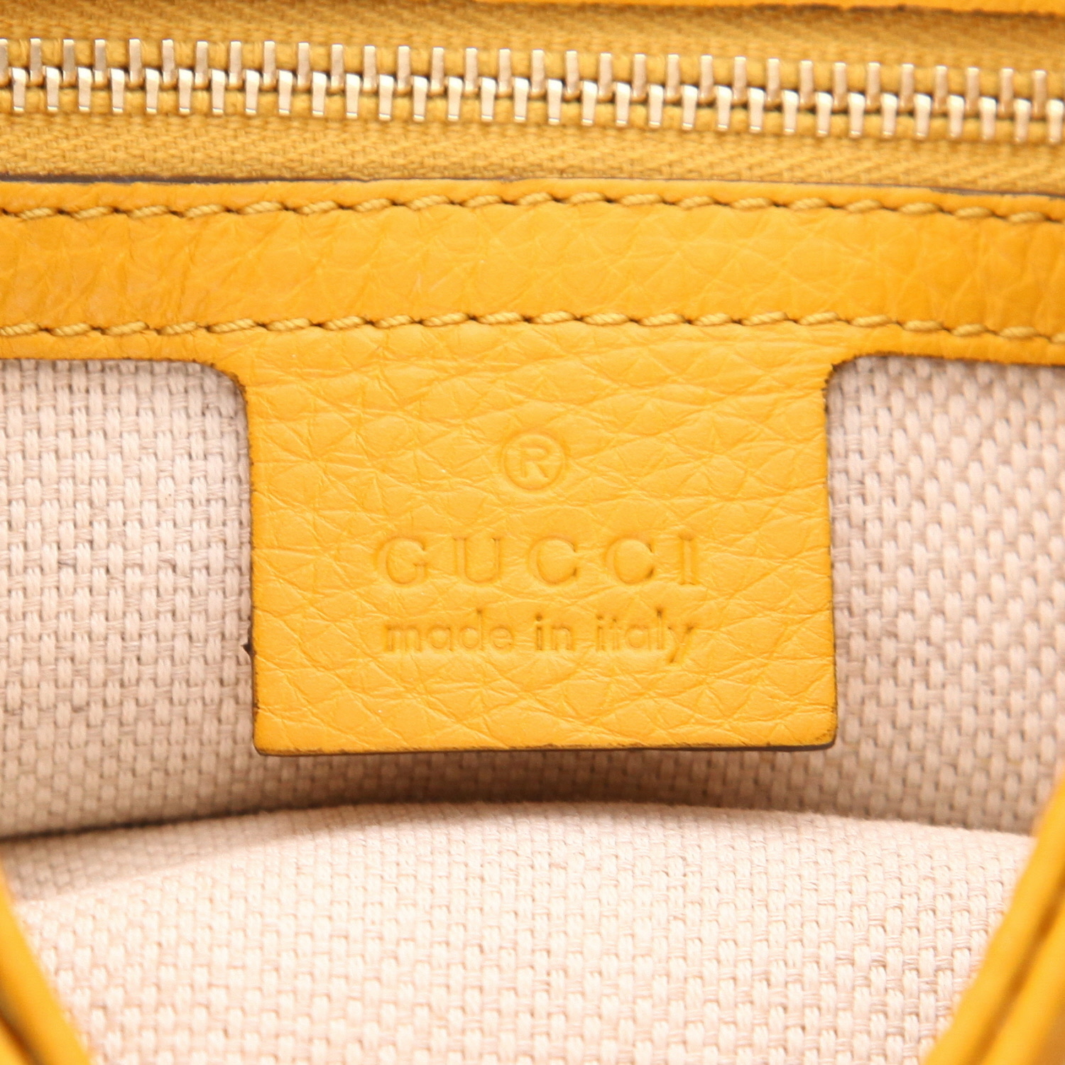 Sac à main Gucci  Diana en toile siglée beige et cuir jaune - Detail D2