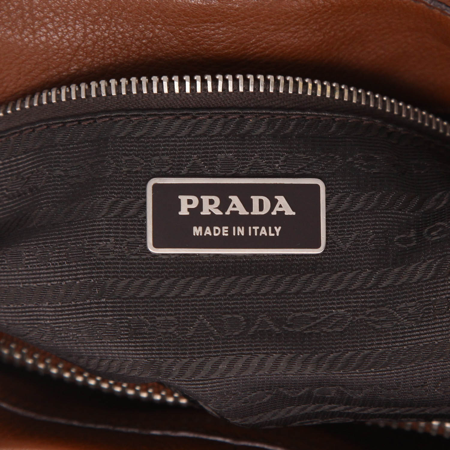 Shopping bag Prada  Daino in pelle martellata marrone - Detail D2