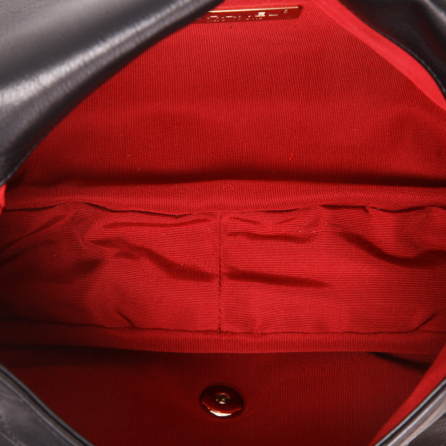 Sac à main Chanel   en cuir matelassé noir - Detail D3