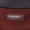 Chanel  Boy shoulder bag  in black quilted leather  and black patent leather - Detail D2 thumbnail