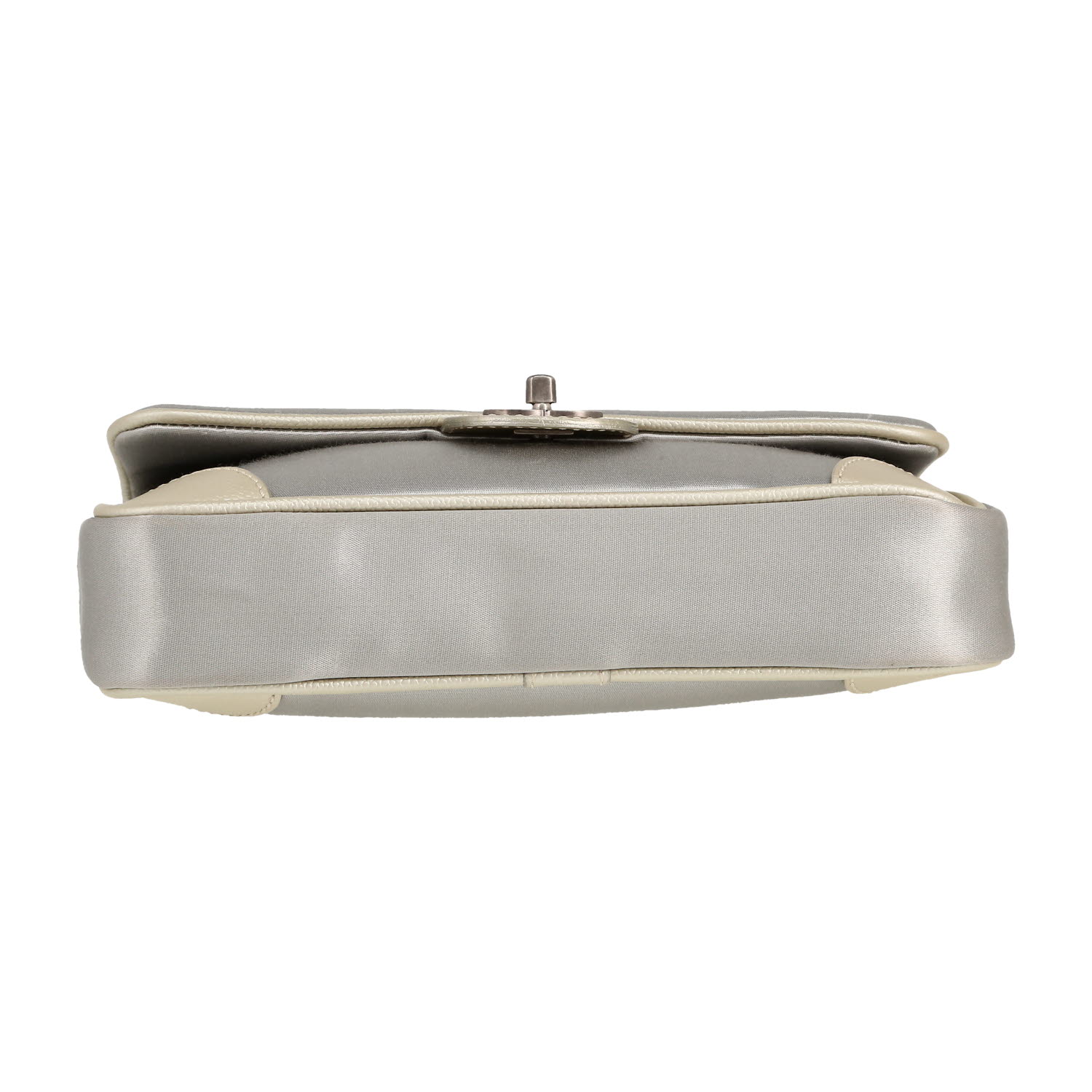 Sac à main Chanel  Timeless en satin gris et cuir grainé argenté - Detail D1