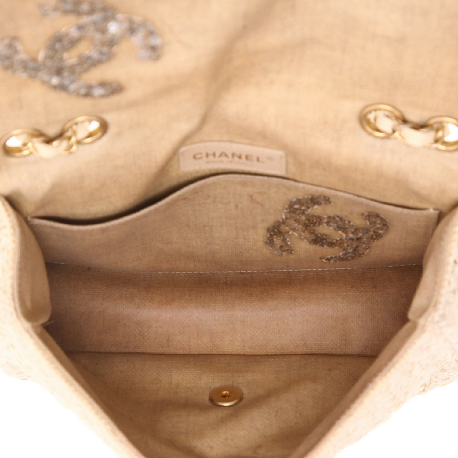 Chanel  Timeless handbag  in beige raphia - Detail D3