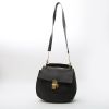 Chloé  Drew shoulder bag  in black grained leather - Detail D8 thumbnail